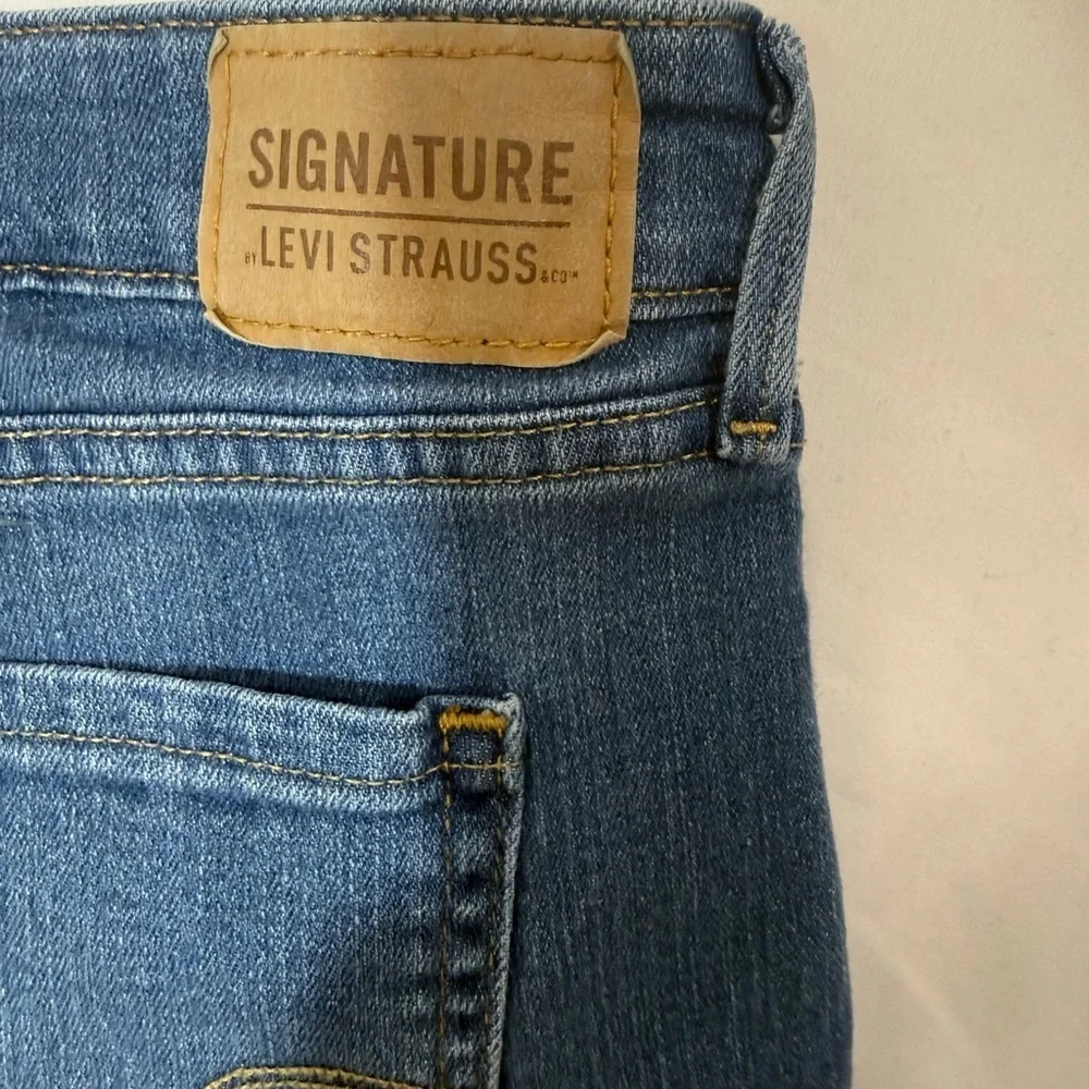 Signature by Levi Strauss brand signature